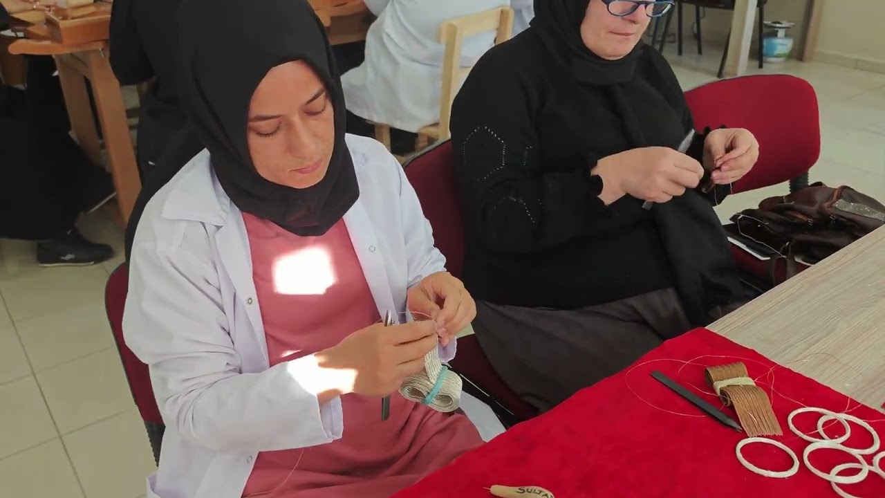 HAYAT BOYU ÖĞRENMEDE İYİ UYGULAMALAR - ENKAZDAN ÇIKAN ALTIN ELLER ÜRETİYOR.