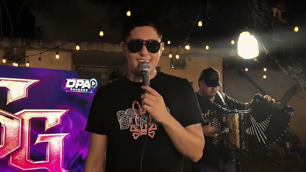 Otra Vez Solo (En Vivo)  - Sergio Guzman