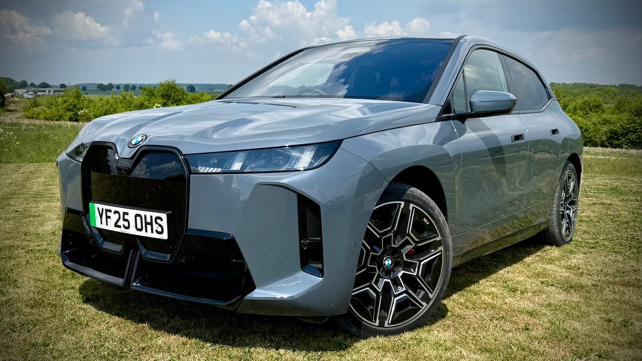 2025 BMW iX