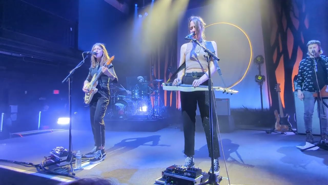 Larkin Poe - Bleach Blonde Bottle Blues (bootleg)