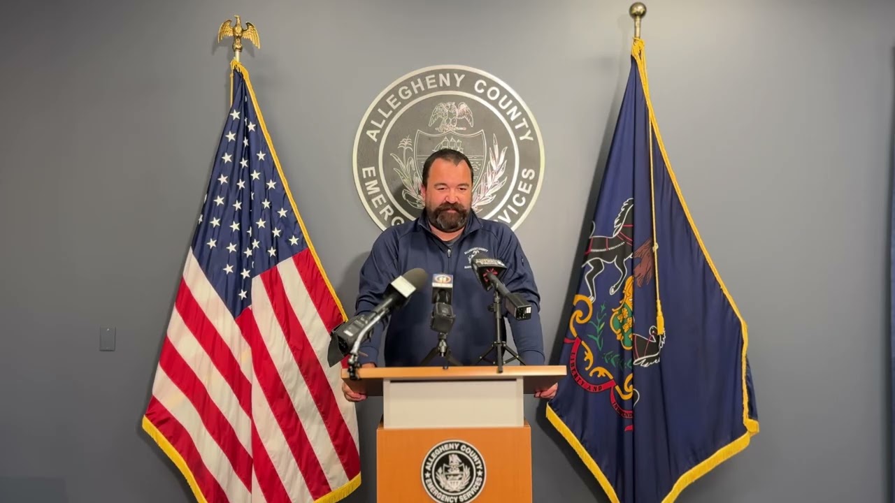 Allegheny County Emergency Services Honors 9-1-1 TCOs for Saving Two People from Burning Vehicle