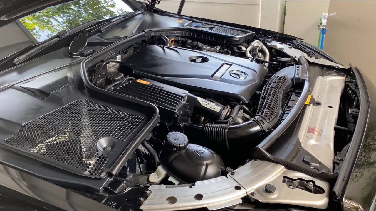 Cleaning 🧼 engine service. Shine like diamond 💎 #c200 #mercedesbenz #love #w205 #viral #diy #service