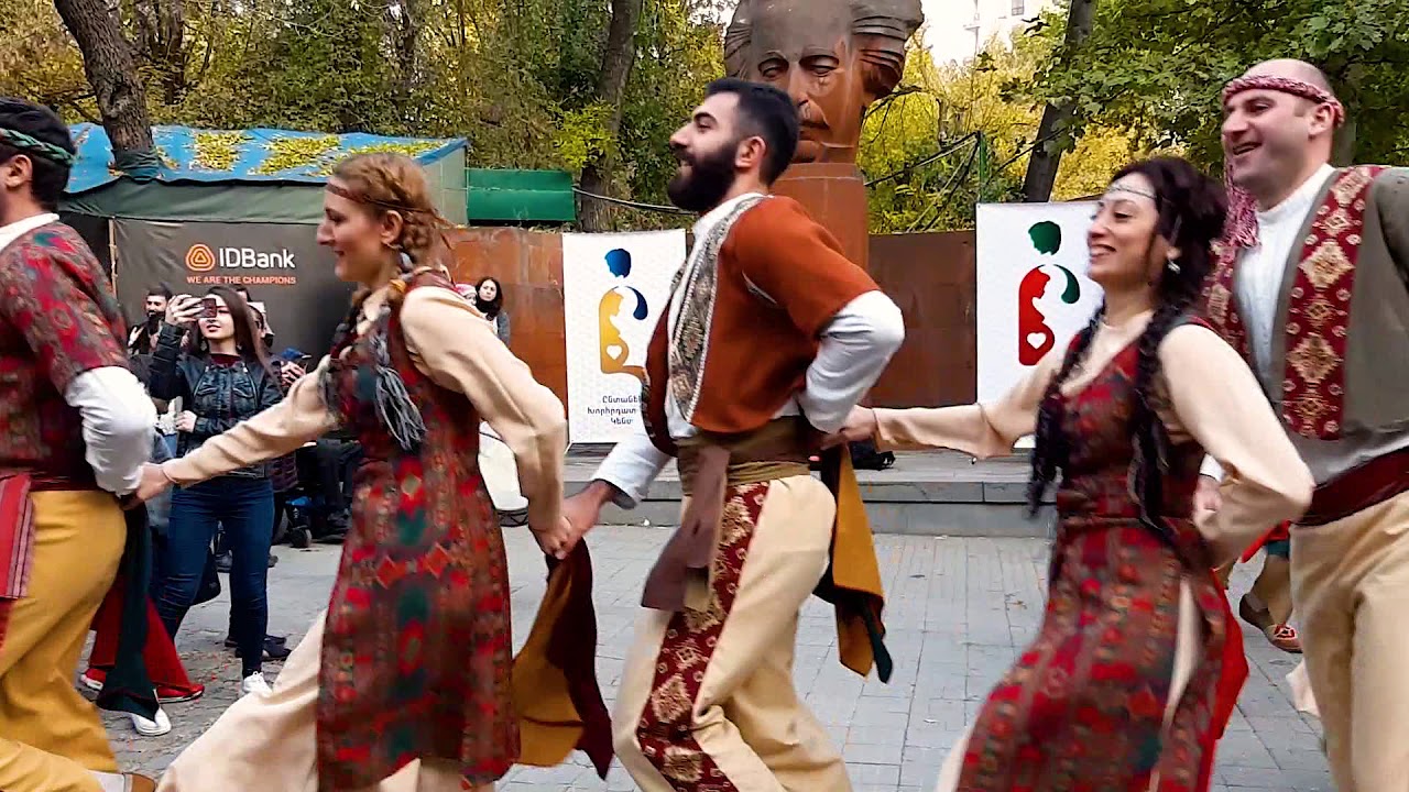 Մասունք - Լիկիլի (ԸՆՏԱՆԻՔԸ ՈՒԺ Է)