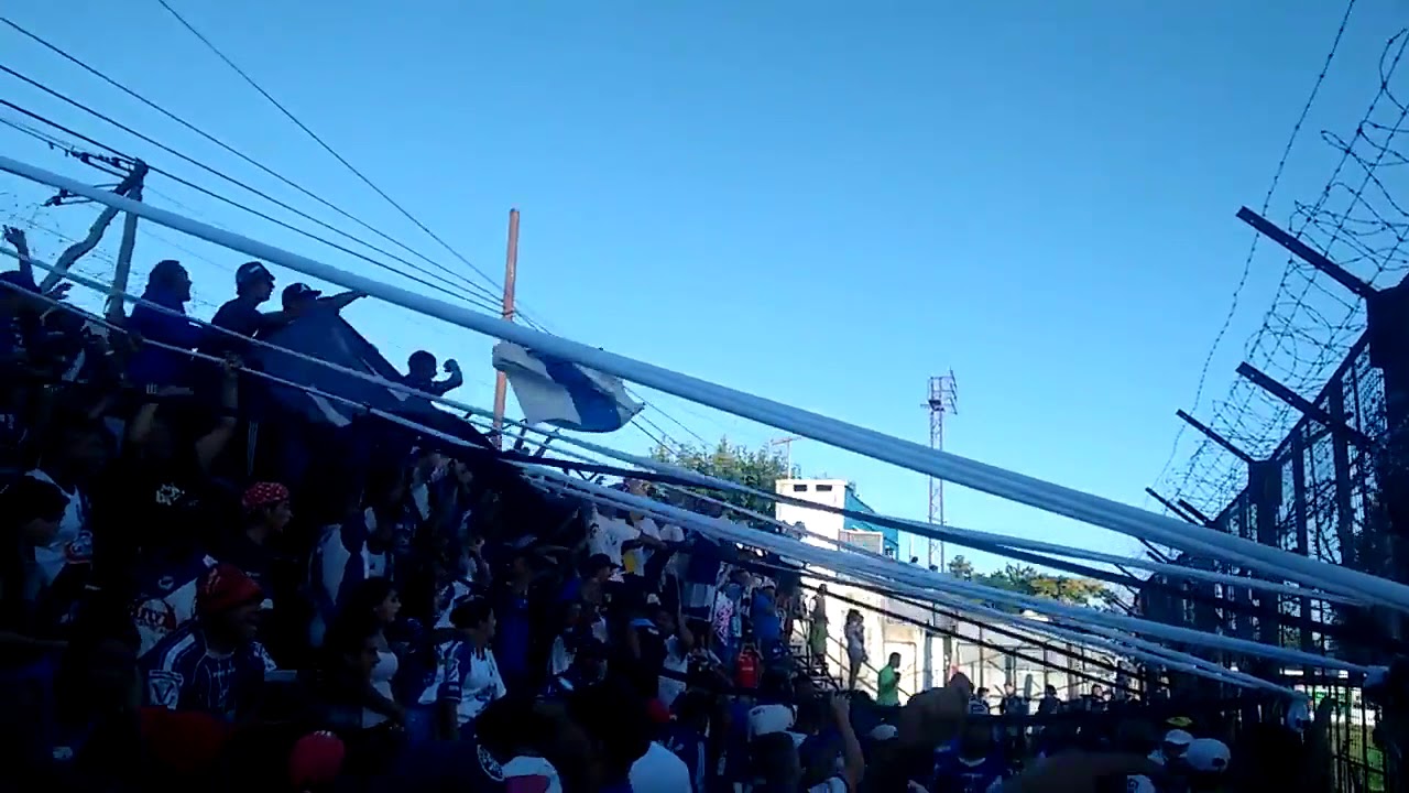 Hinchadas Del Partido De Merlo