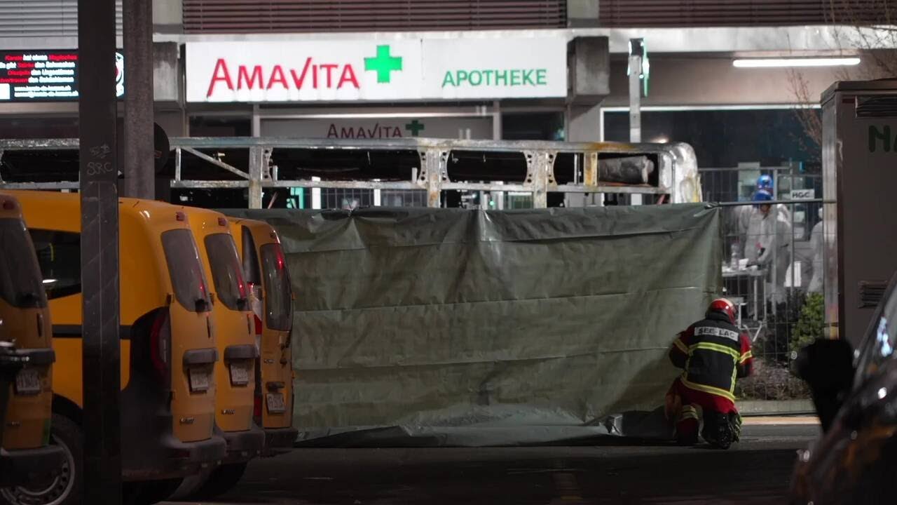 Пожар в почтовом автобусе в Шьетре: 6 погибших, 5 раненых, поджог.