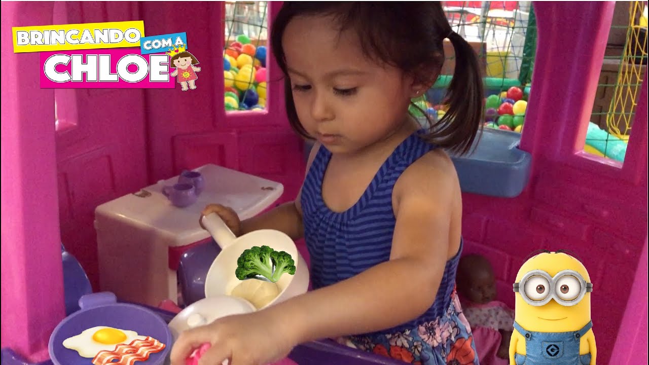 ROTINA DA MANHÃ NAS FÉRIAS DA CHLOE ★ PISCINA DE BOLINHAS! Brincando de Casinha ★100% REAL!!