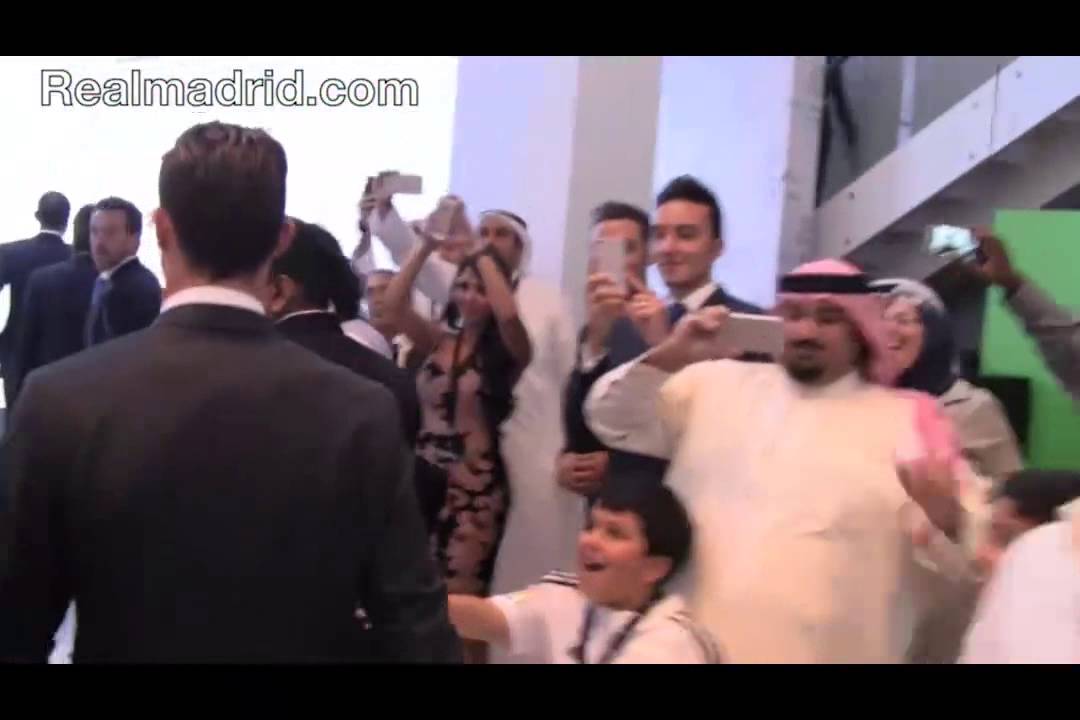 BEHIND THE SCENES: ¡Vive desde dentro la inauguración del Real Cafe de Dubái!