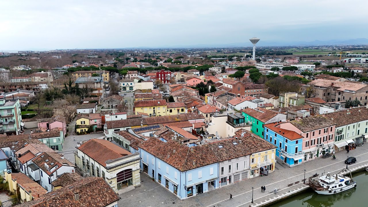 MAESTOSA CASA NEL CUORE DEL CENTRO STORICO DI CESENATICO