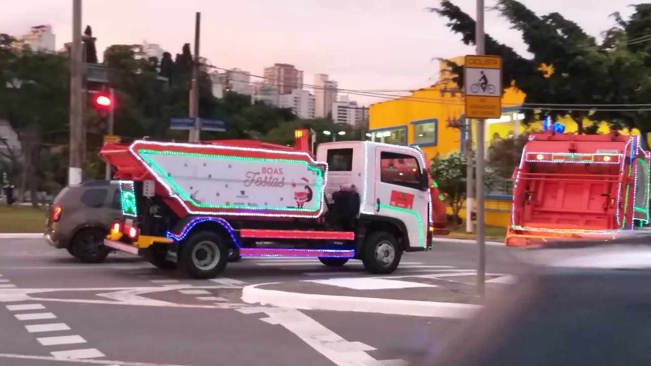 DESFILE de ÔNIBUS NATALINO😍! MUITA FESTA dentro ÔNIBUS - PACAEMBU FELIZ NATAL 🎄