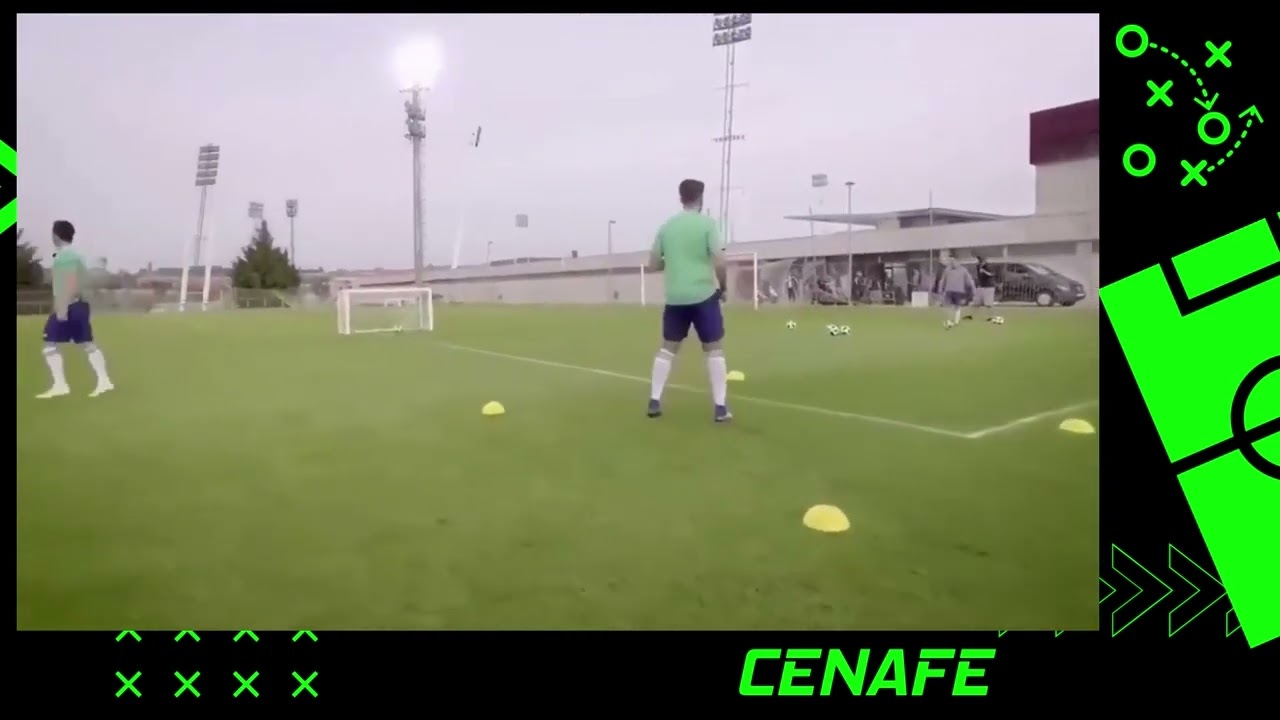 TRABAJO PARA MEDIOS CENTROS CON XAVI HERNANDEZ