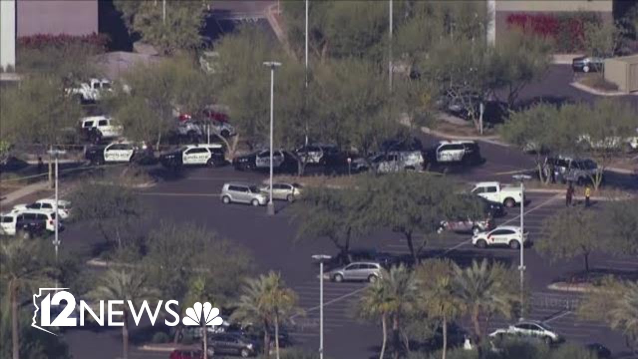 Violence in Tempe: Police investigating shootings at Little Caesars, shopping center