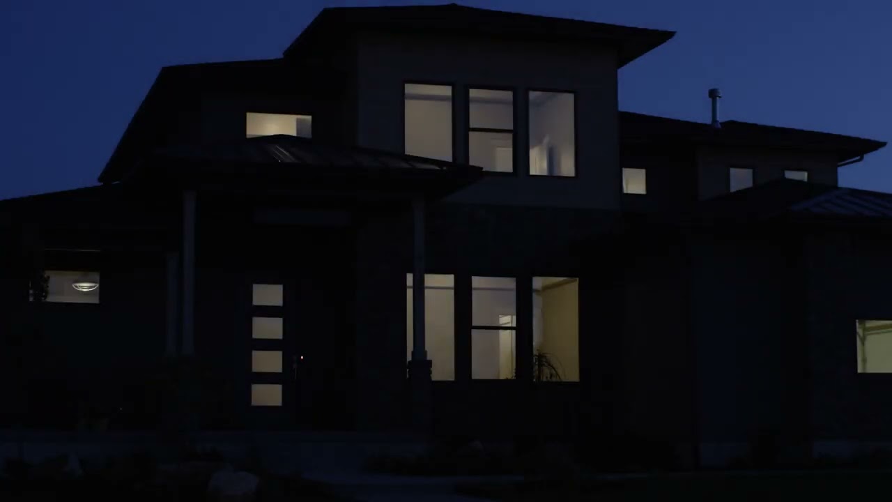 Smart Lighting is a Smart Home Essential 🌟