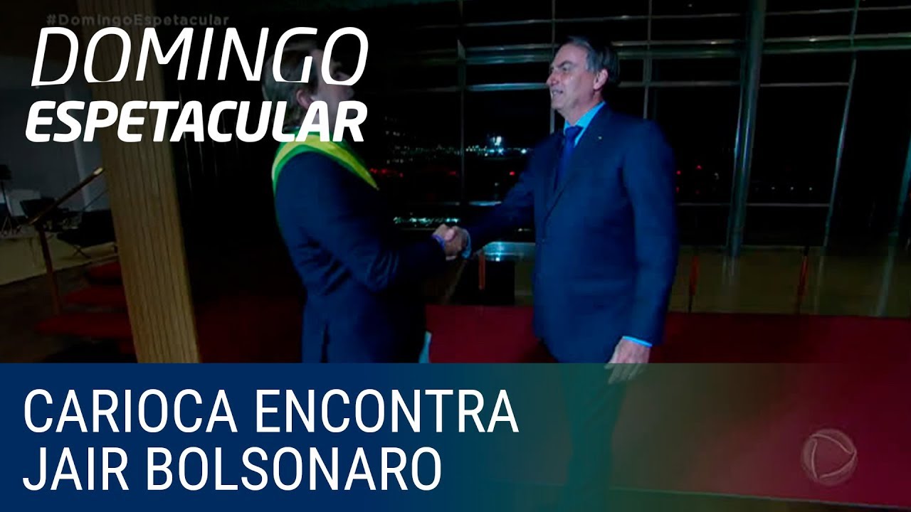 Carioca se transforma em presidente da República e encontra Bolsonaro no Palácio da Alvorada