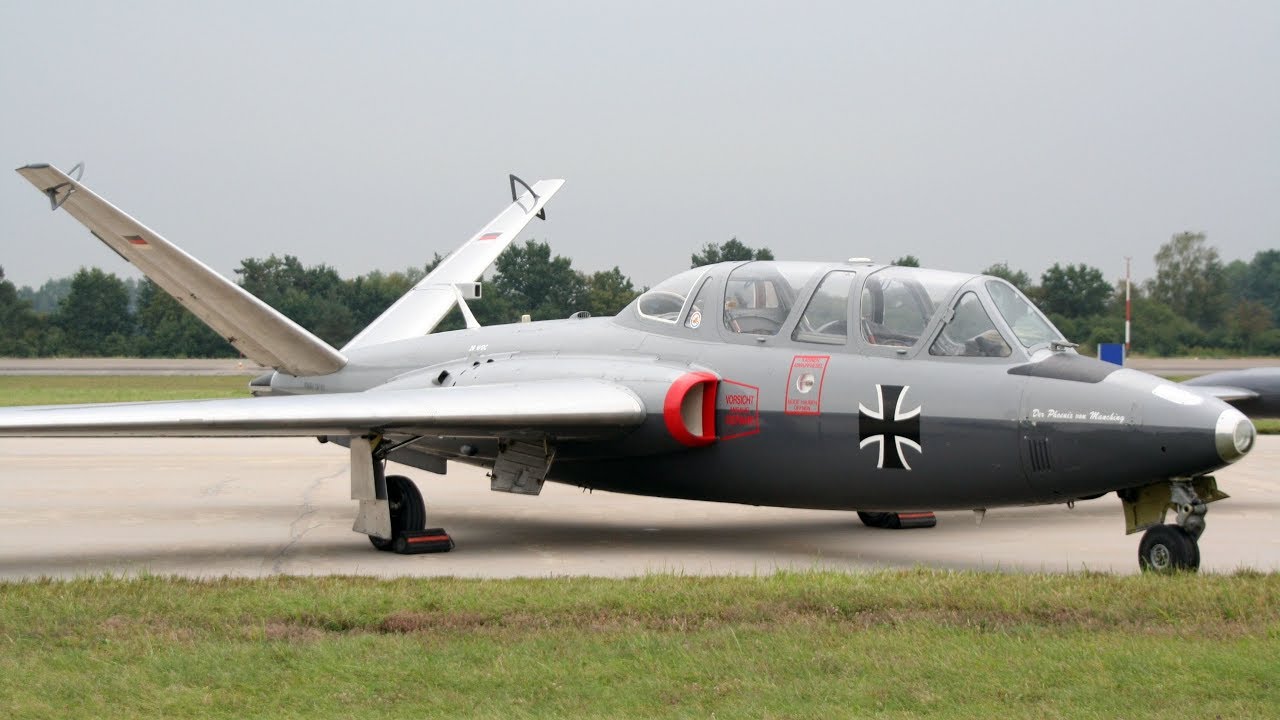 Fouga CM.170 Magister (FlugWerk GmbH) Engine Startup, Taxiing and short Display