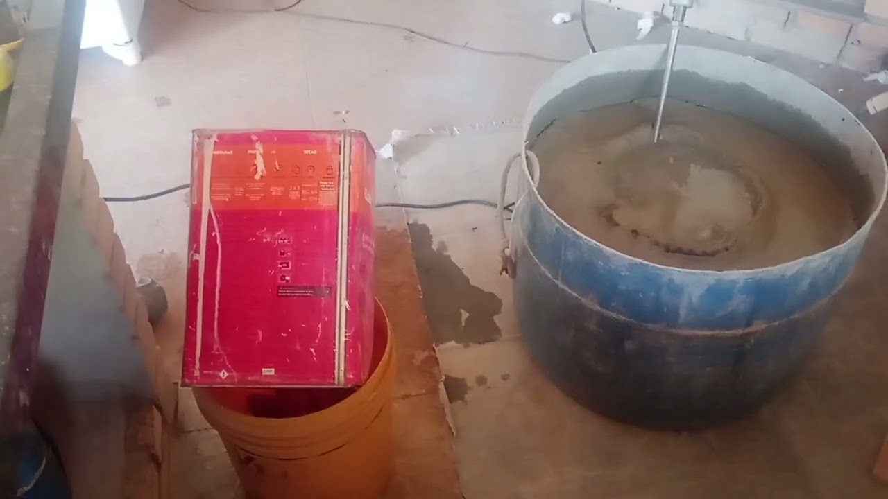 massa revestindo forno a lenha 