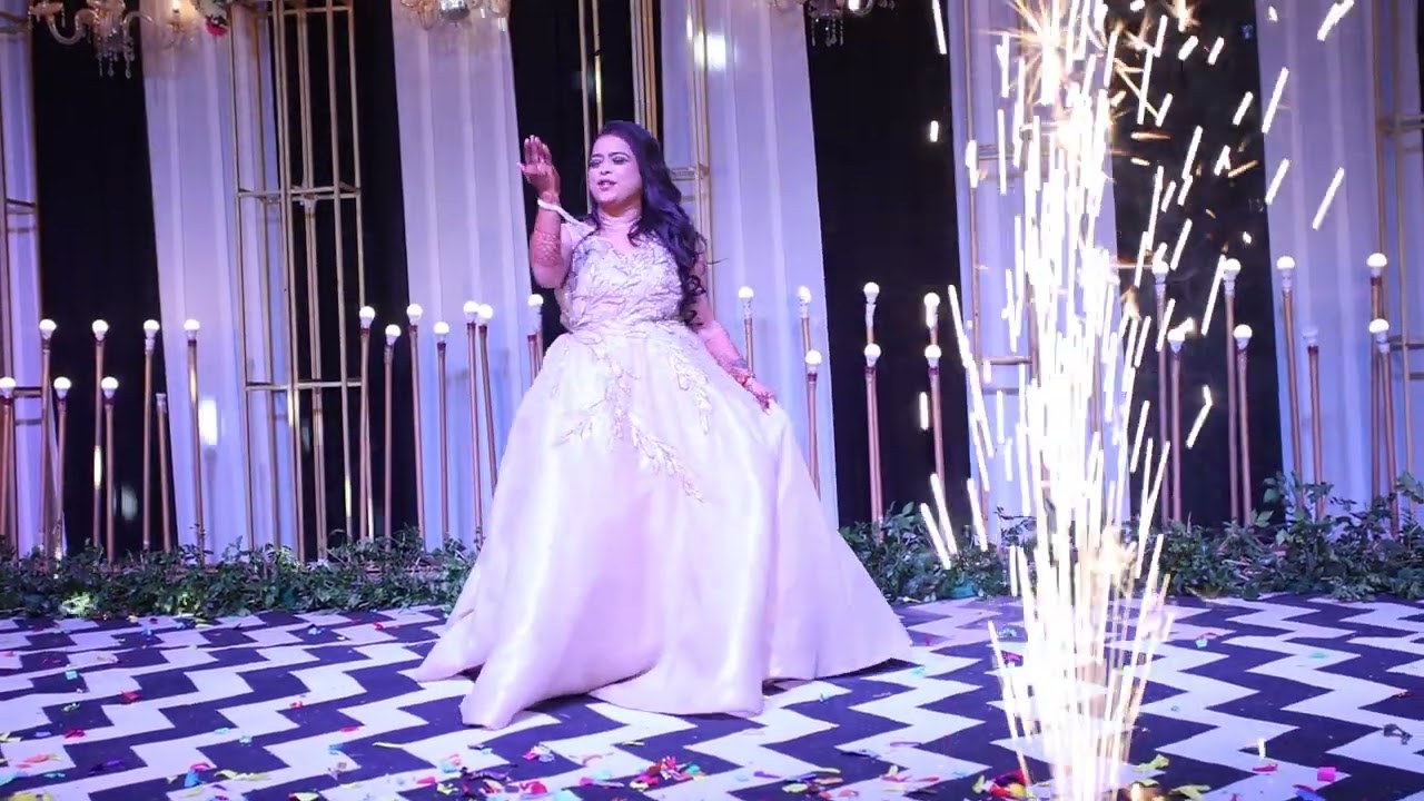 Dance Performance by Bride Tanvi at Musical Evening #SidhTanu