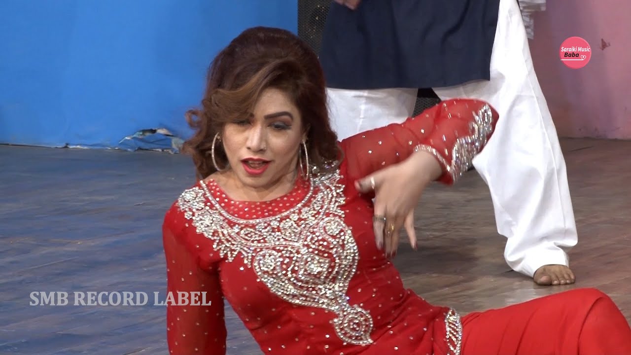 WASY BADLAN CHON PANI STAGE PERFORMANCE | PUNJABI SONG NASEEBO LAL - SMB