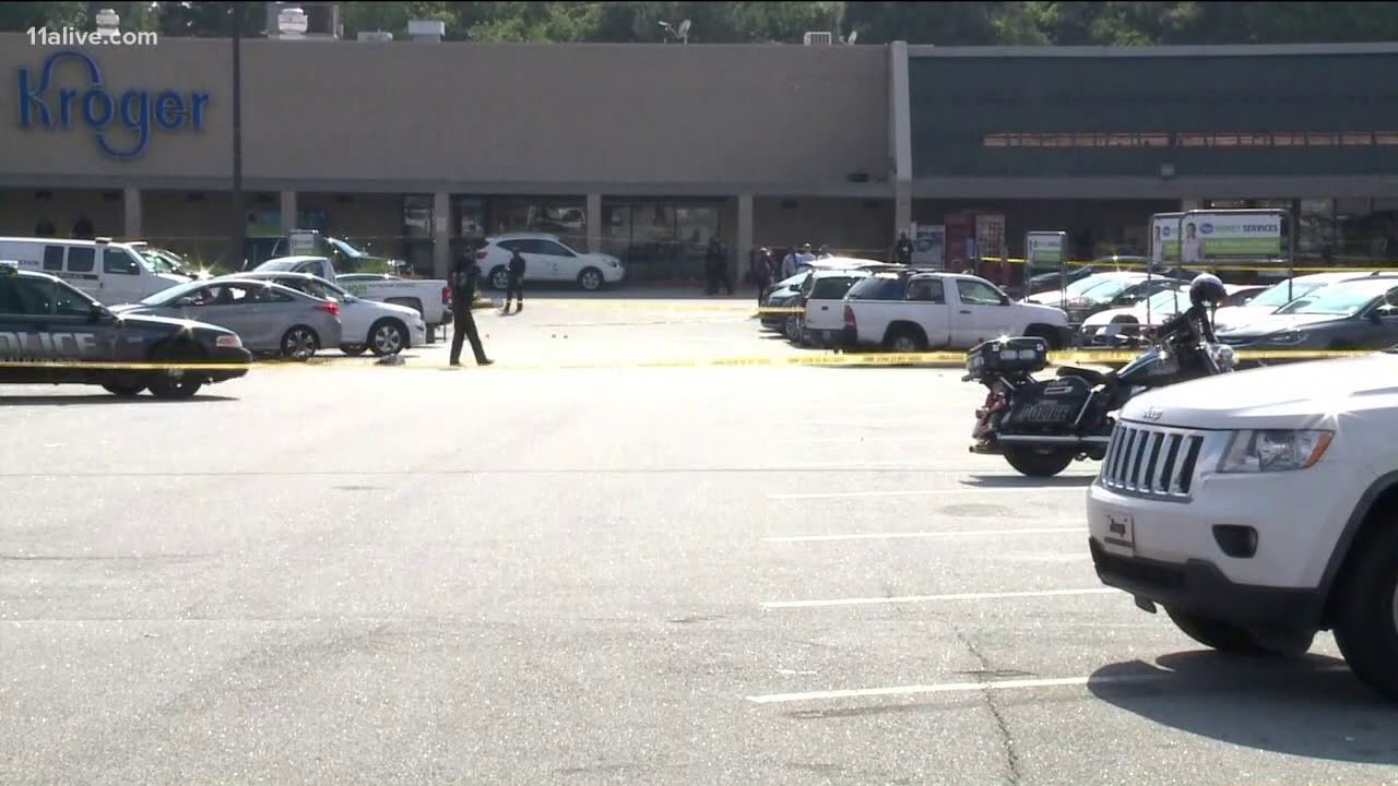 3 shot in parking lot of DeKalb County Kroger; 1 detained