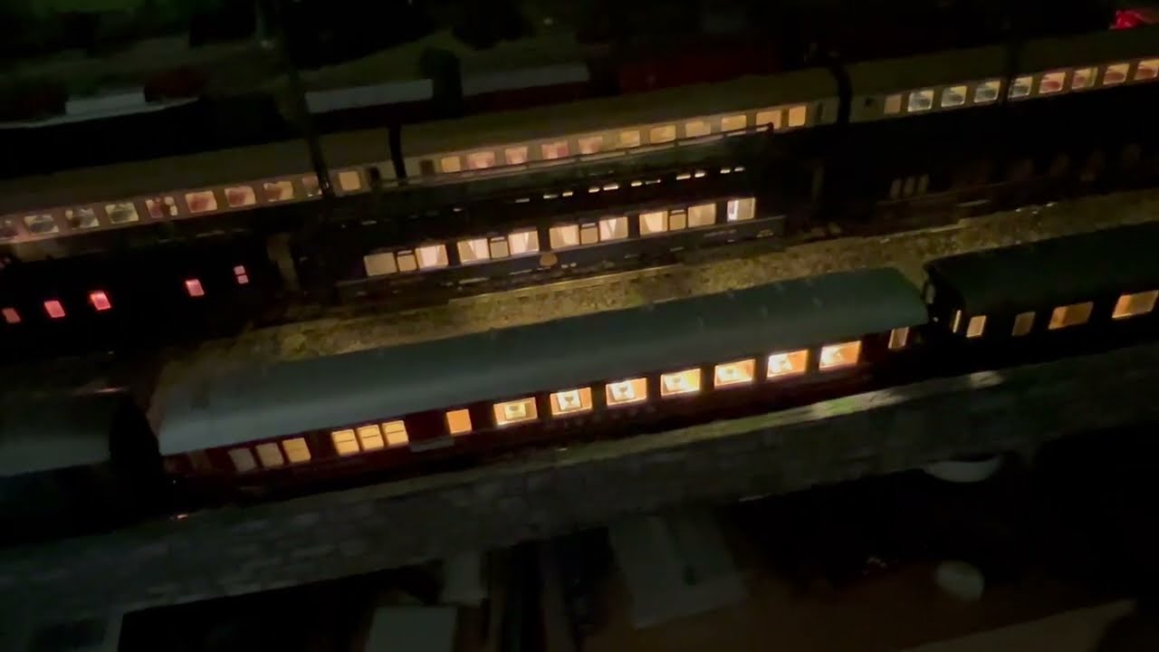 Modellbahn Spur N Teil 29. Modernisierungswagen mit einem zusätzlichen Pufferspeicher.