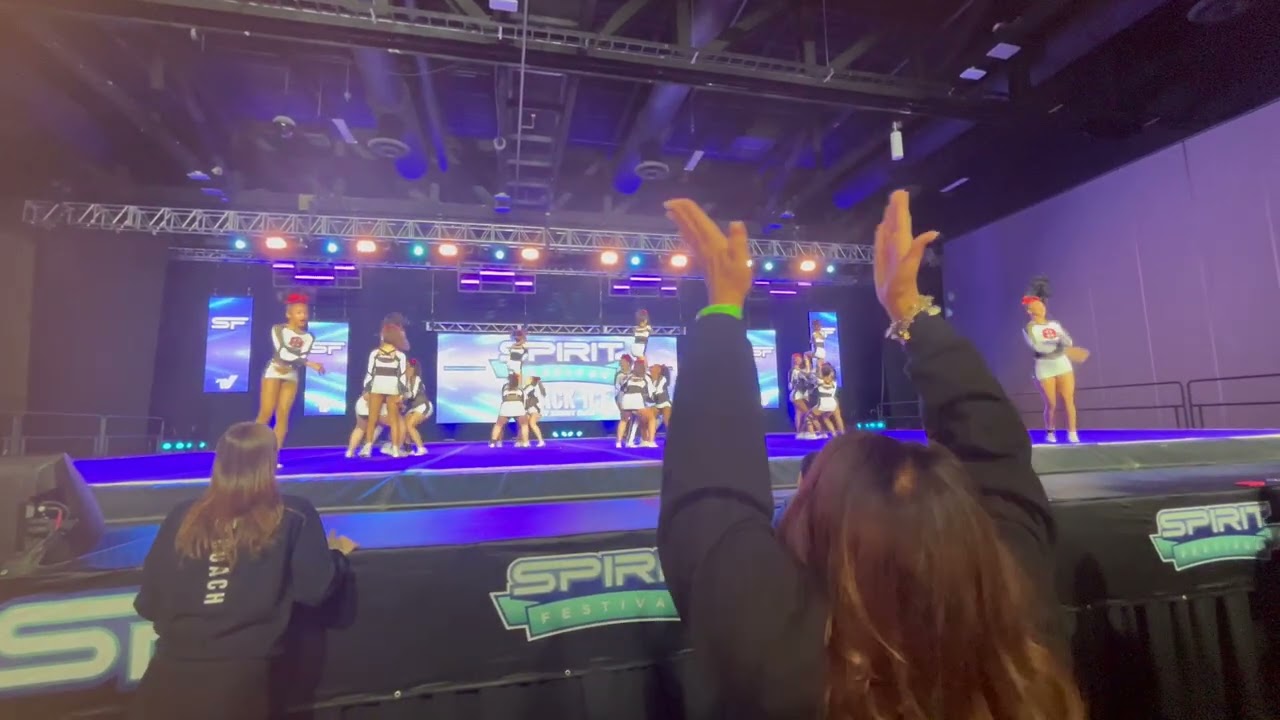 Day 1 with @eastjerseyelite @VarsitySpirit black ice 