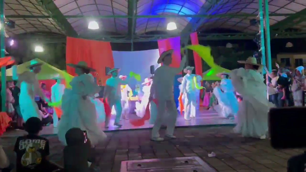 Compañía de proyección folklórica Perla Verde - BRAVURA DEL LITORAL