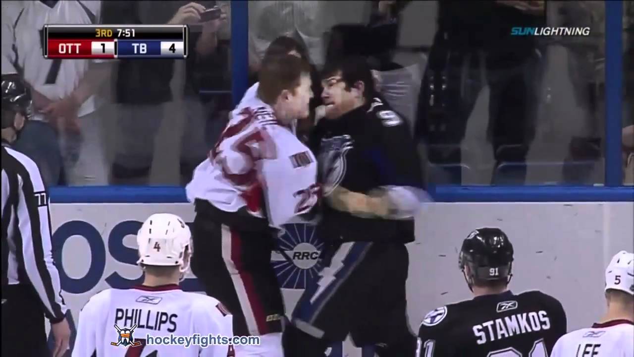 Chris Neil vs Steve Downie Mar 29, 2011
