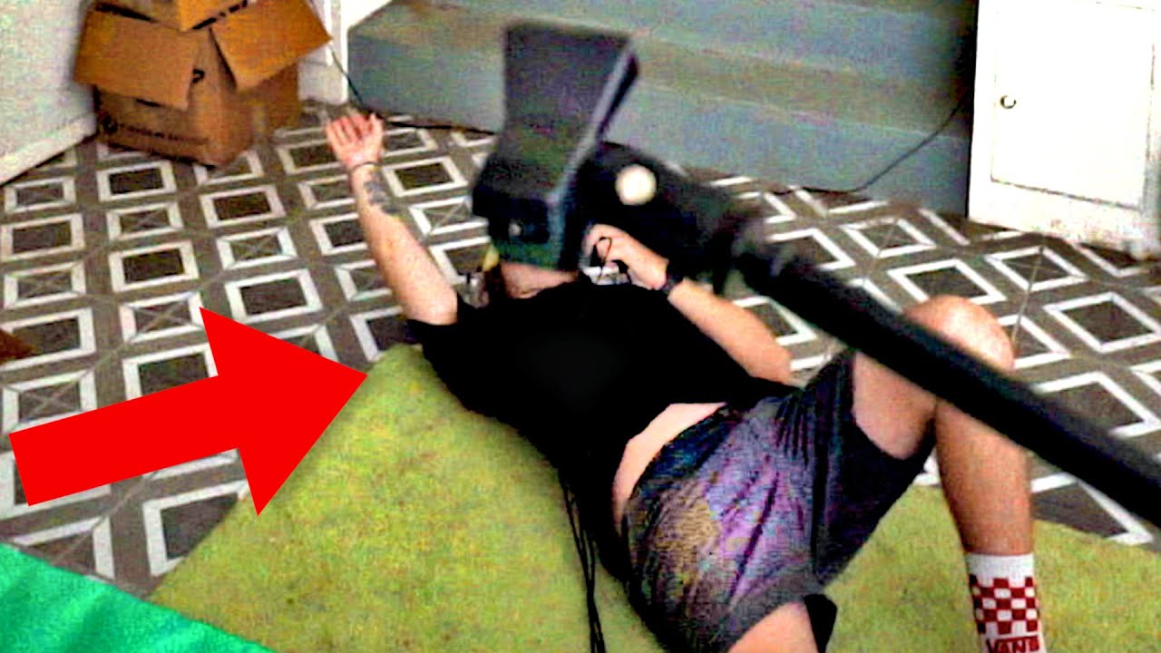 this jumpscare actually put me on the floor lol