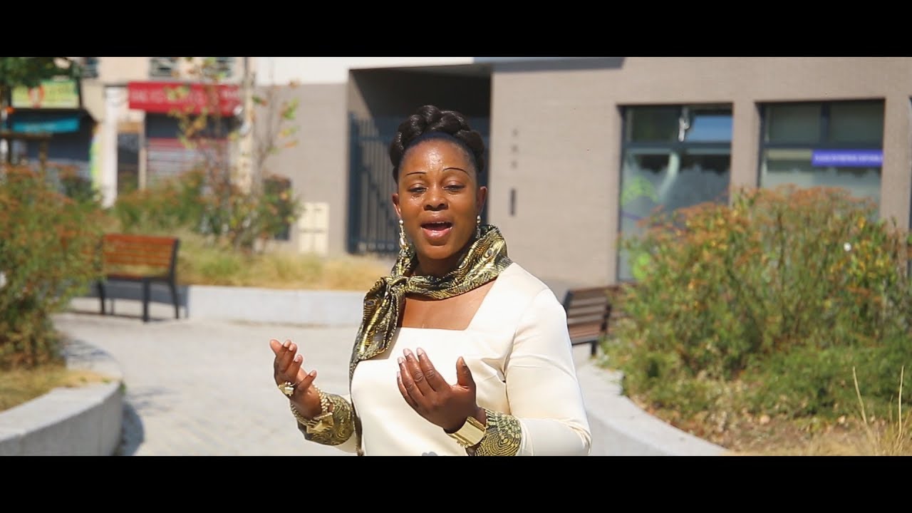 LOUANGE - GETOU DIVINE BANZA (clip officiel HD)