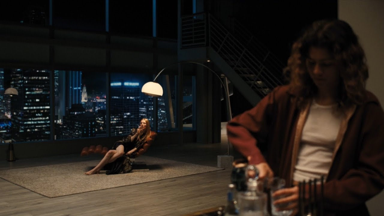 Euphoria S3E2 &ndash; Rue & Jules Conversation - Full Scene (HD)