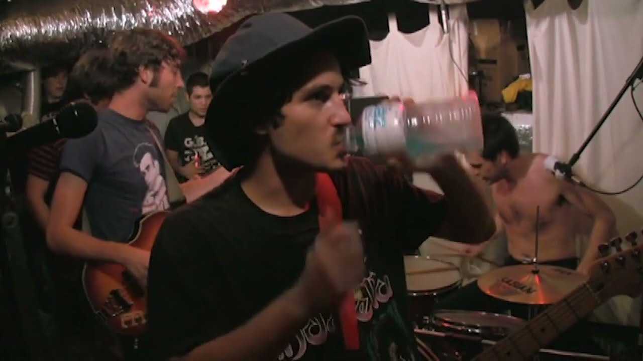 Black Lips - Born To Be A Man. Live at Rob's House. July 26, 2008.