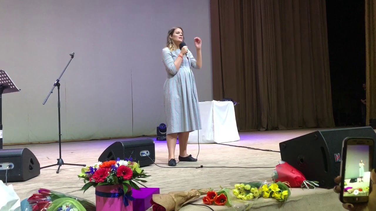 Вера Полозкова Киев 04.03.2018 Стихи на бис (Серебро и мёд, Я пришел к старику берберу)