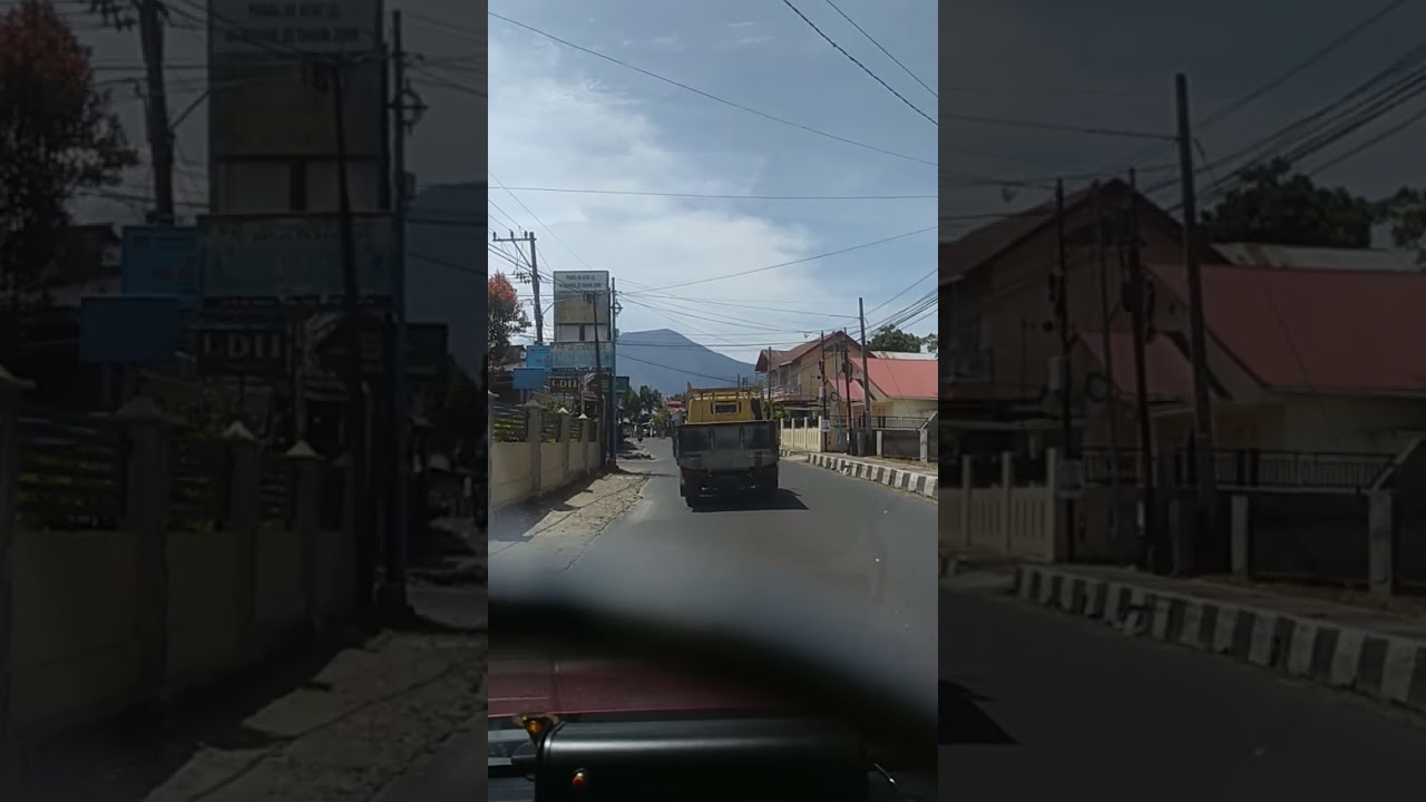 Jalan Raya Pakan Kamis Kecamatan Tilatang Kamang ke Sanjai Bukittinggi 