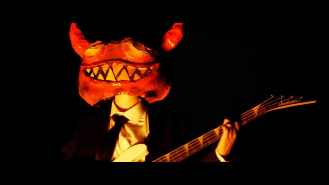 Wolfgang Wallace - Smile Wide (Official Video)