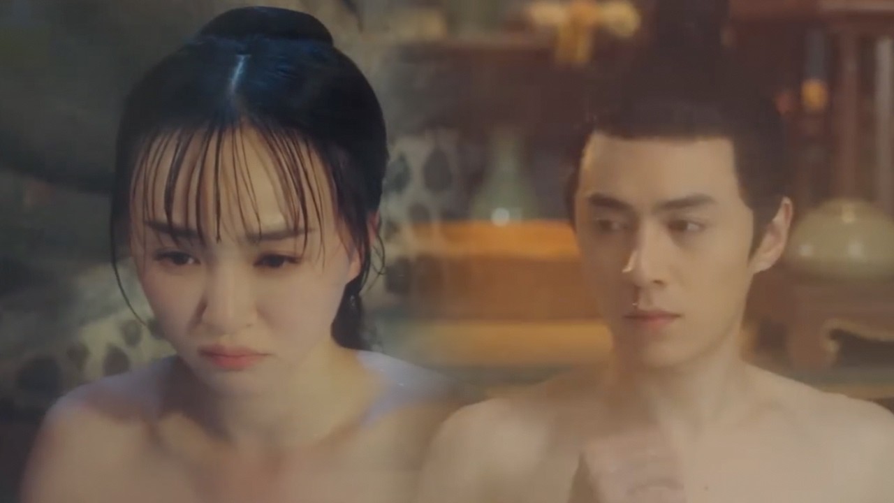 灰姑娘與高冷王爺共浴溫泉，一牆之隔，她羞得連頭都不敢抬！💗#夏宁骏#曦子#蓝博#Oh! My Sweet Liar! #桃花追剧💗