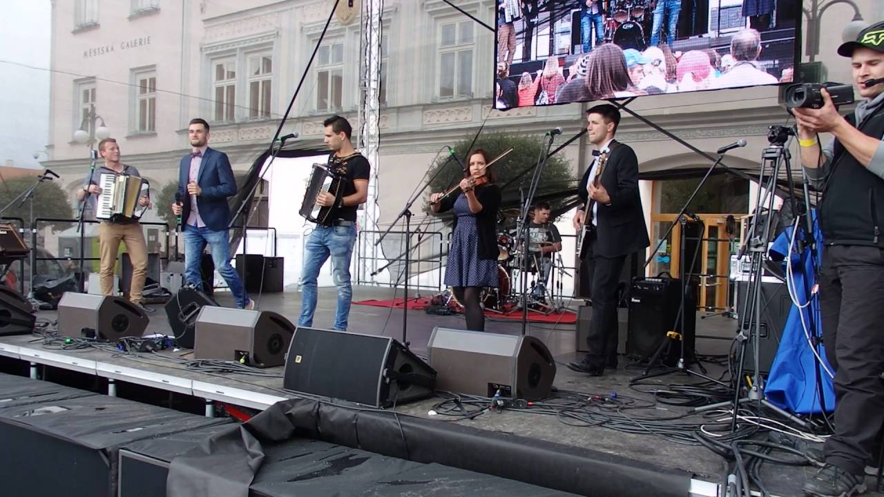 Vehicle Club Band - Škoda lásky, Kdyby ty muziky - směs