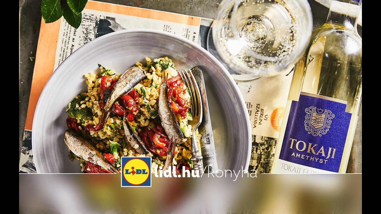 Széll Tamás – Pirított brokkolis bulgursaláta marinált sült paprikával és szardellával | Lidl Konyha