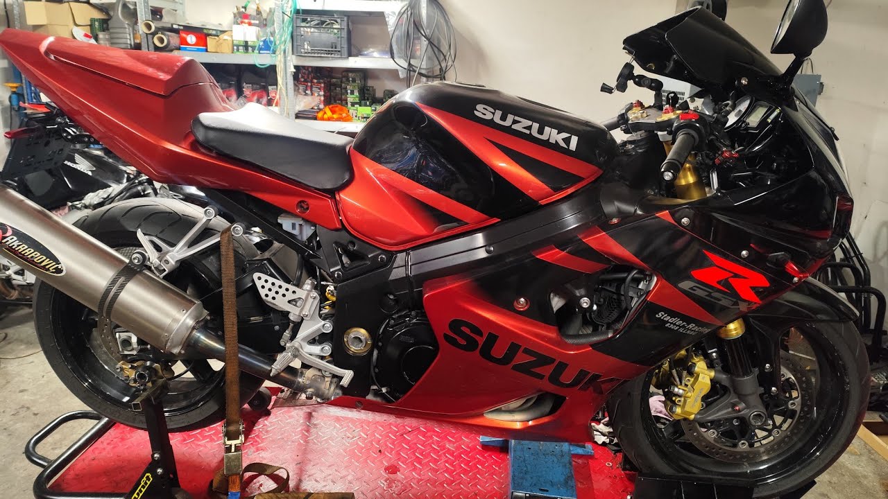 Suzuki GSX-R 1000 K3, demontaż silnika, usunięcie wyciek&oacute;w oraz eksploatacja.