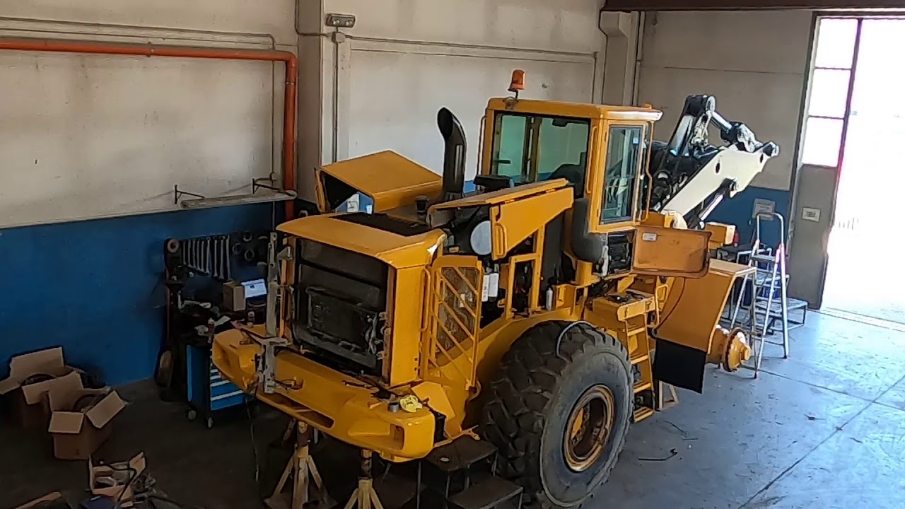 Ricondizionamento Certificato Volvo - TIMELAPSE REBUILD PALA GOMMATA L150E