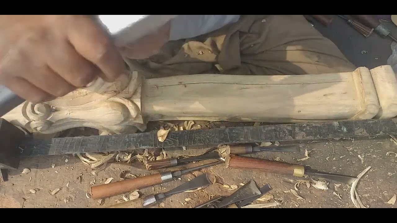 new Latest design wood carving artwork