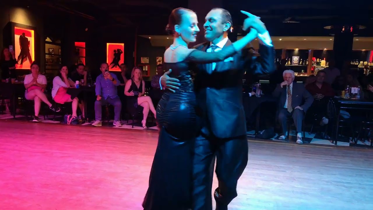 Guillermina Van Der Linden & José Carlos Romero: ESPUELA - Los Herederos del Compas en vivo