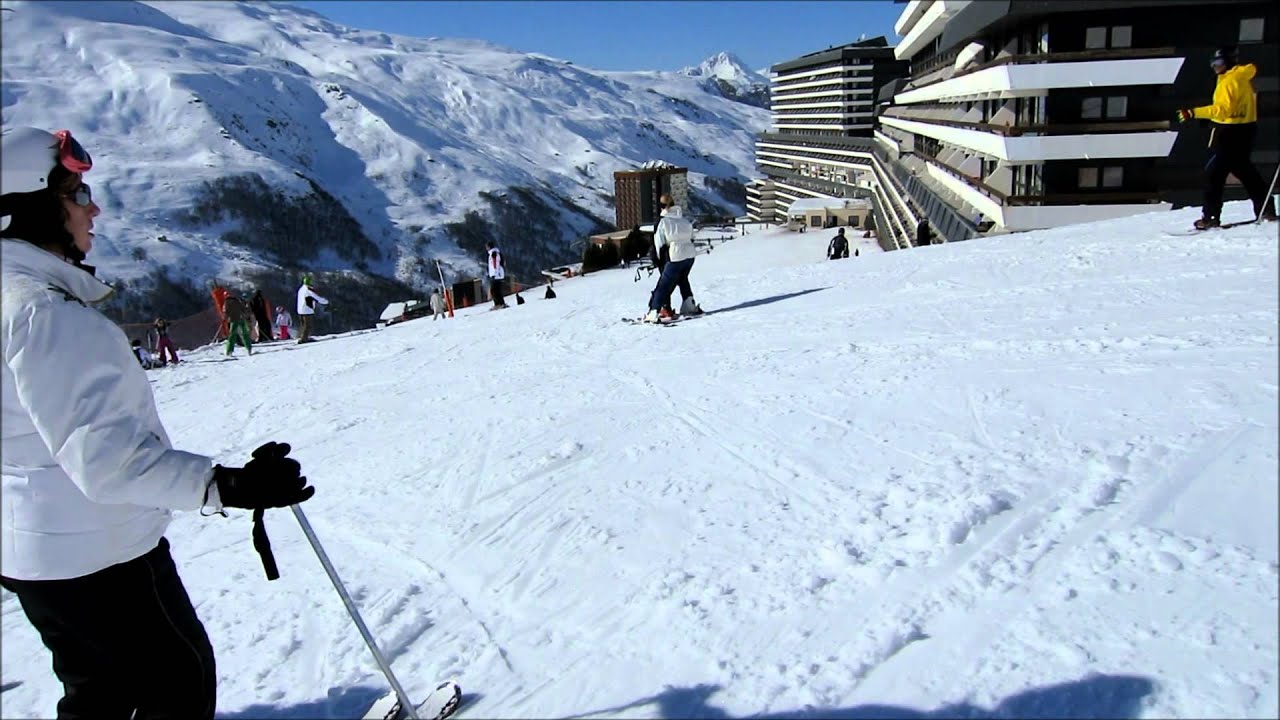 Skiing back to Les Menuires
