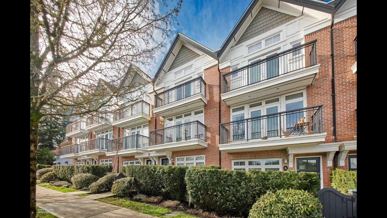 17 - 5655 CHAFFEY AVE, BURNABY - 3 BEDS + 2 BATHS + STORAGE + 2 PARKING
