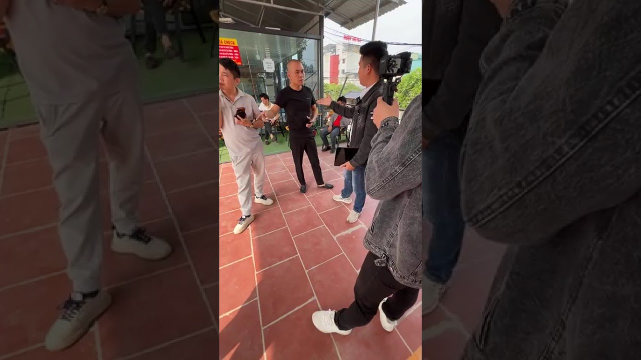 Tả sai lại đến đòi quyền lợi