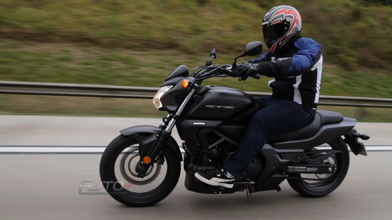 Honda CTX 700N chega com nova proposta entre as cruiser