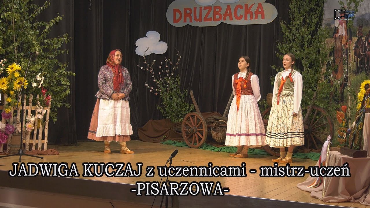 30. JADWIGA KUCZAJ z uczennicami; mistrz - uczeń; PISARZOWA