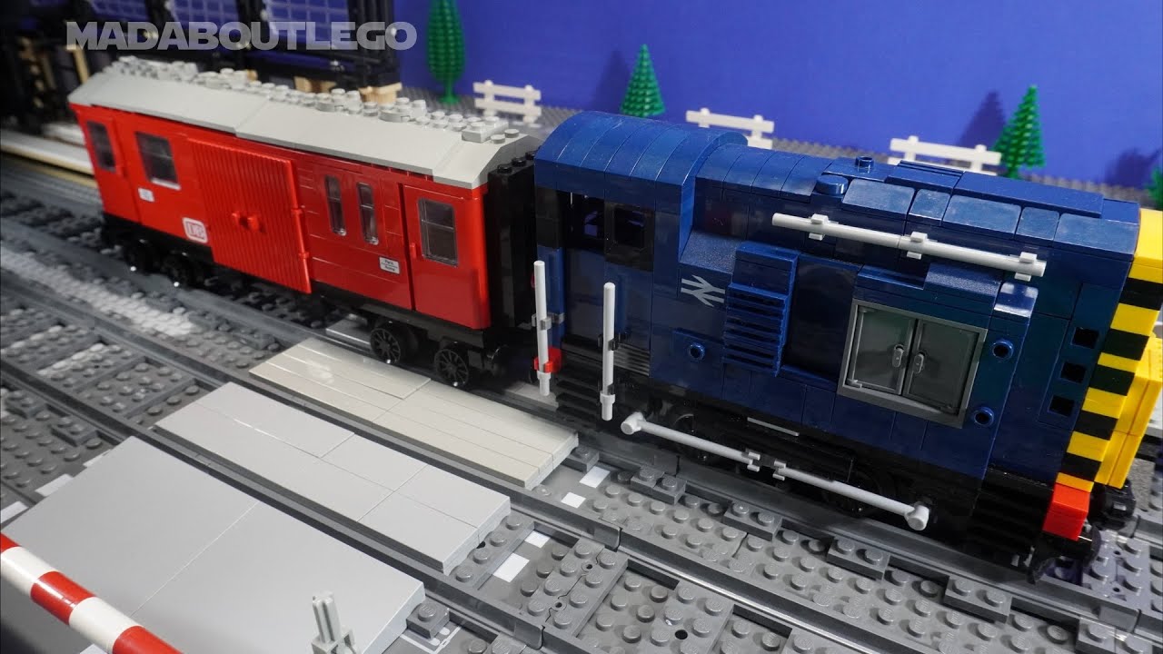 LEGO Train Mail Van 7820.