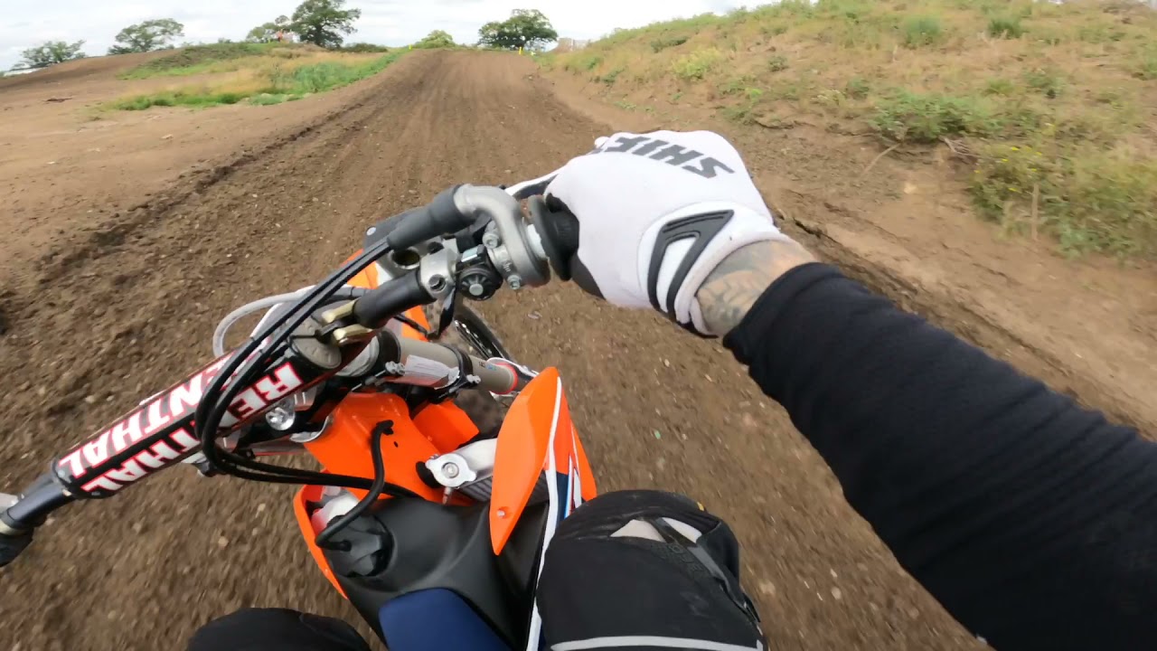 How to relieve stress on a KTM 350 SX-F 2022 [First Ride]