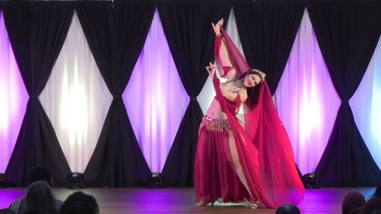 Rahil performs Golden Age Style at Art of the Belly
