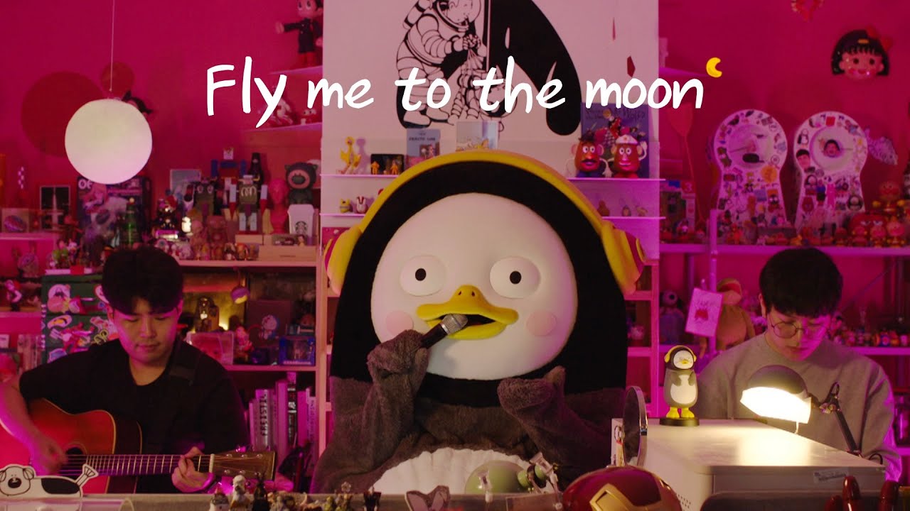 Tiny desk concert | Fly me to the moon☽ with penguin🚀