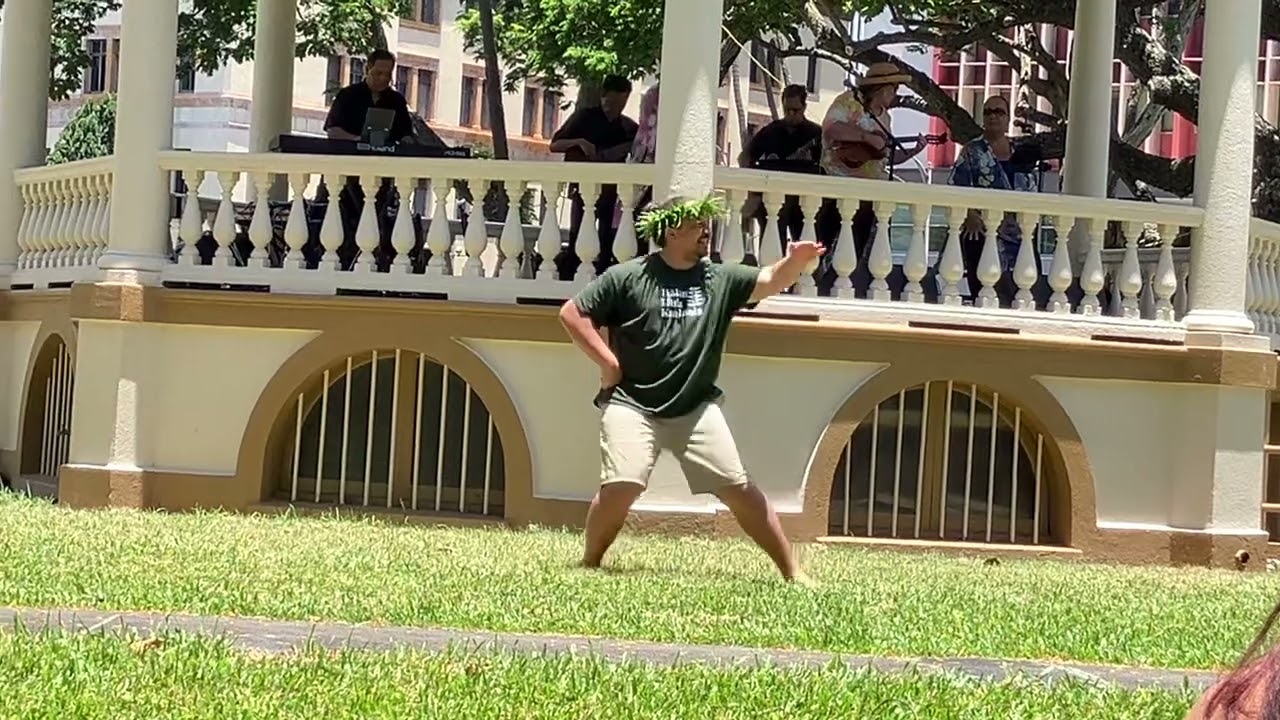 Nā Leo Pilimehana - “Kuʻu Hoa” with Hula